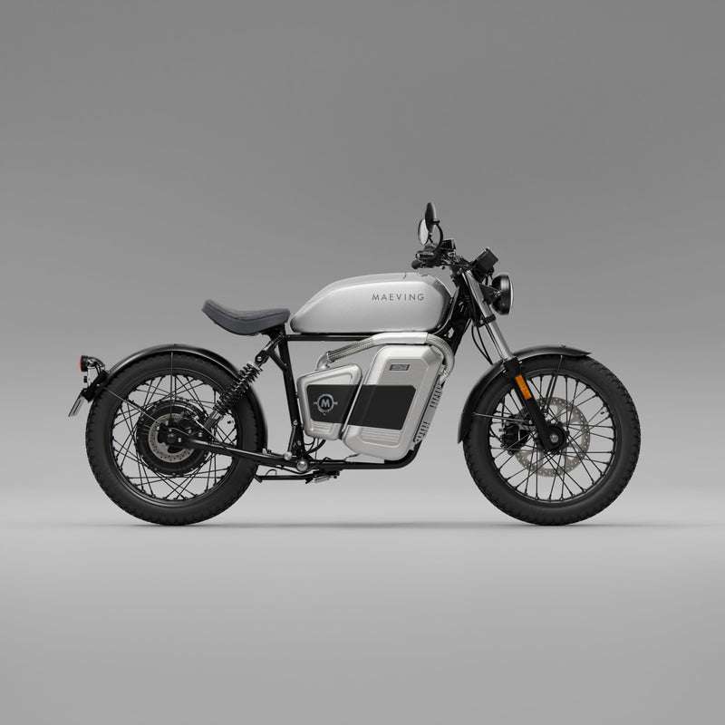 #tank_silver_tank_seat_black_seat_mudguards_black_mudguards_and_black_infills