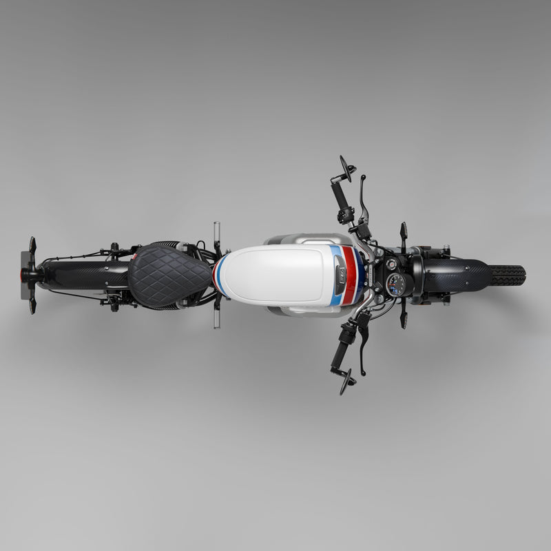 #tank_gilbert_tank_seat_black_seat_mudguards_carbon_fibre_mudguards_and_black_infills